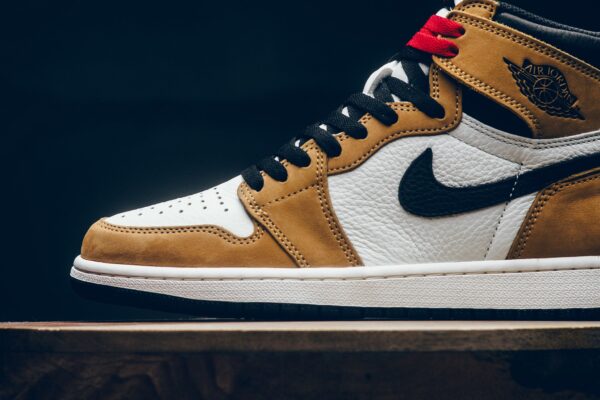 Air Jordan 1 High Retro OG “Rookie of the Year”